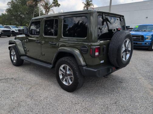 Sarge Green Clearcoat 2020 Jeep Wrangler Unlimited Sahara