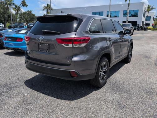 2019 Toyota Highlander LE Plus