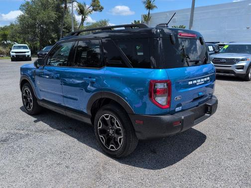 VELOCITY BLUE METALLIC 2025 Ford Bronco Sport Outer Banks