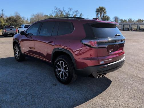 2024 GMC Acadia AT4