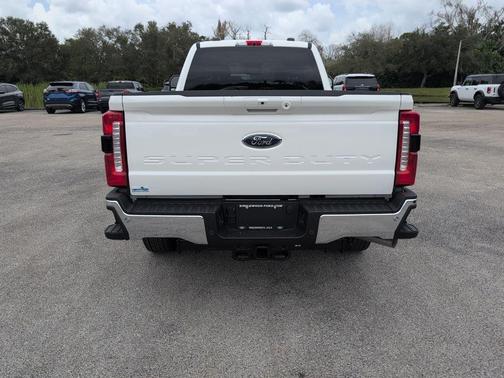 2026 Ford F-350 Lariat