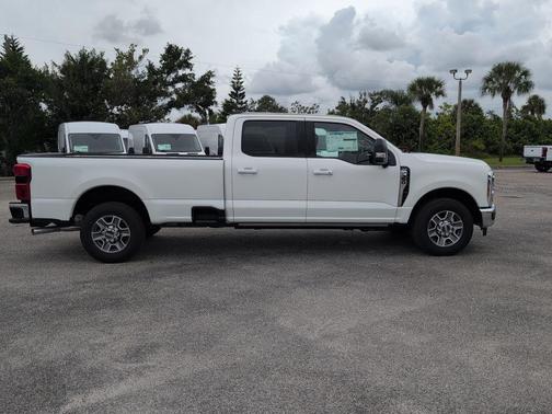2026 Ford F-350 Lariat