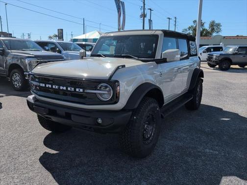2025 Ford Bronco Outer Banks