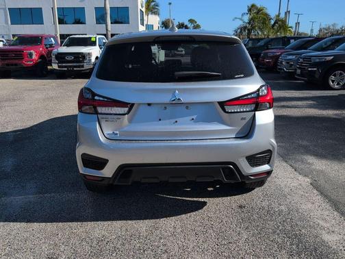 2024 Mitsubishi Outlander Sport SE