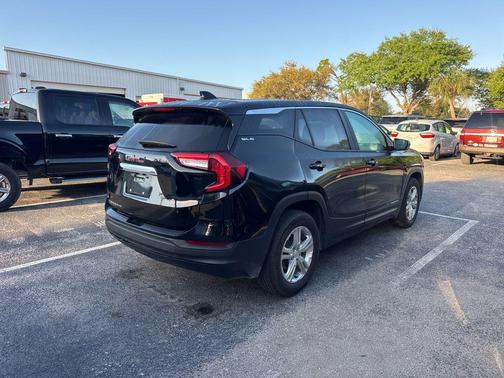 2024 GMC Terrain SLE