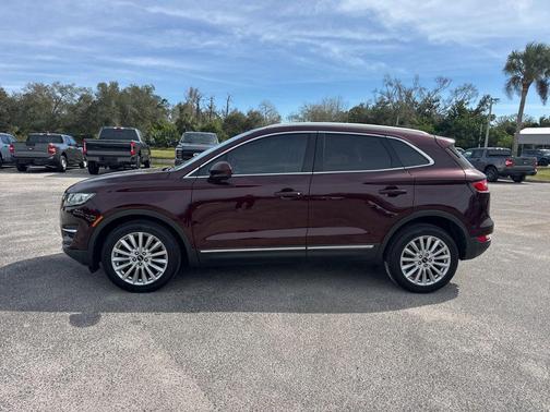 2019 Lincoln MKC Standard