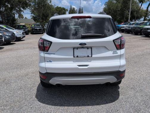 OXFORD WHITE 2018 Ford Escape SEL