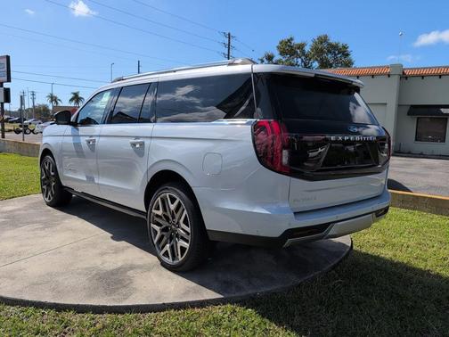 2025 Ford Expedition Max Platinum