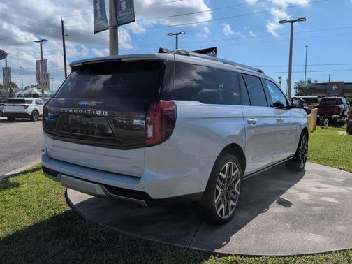 2025 Ford Expedition Max Platinum