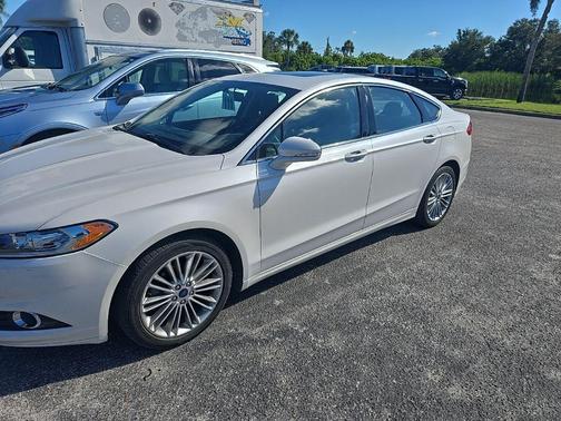 2013 Ford Fusion SE