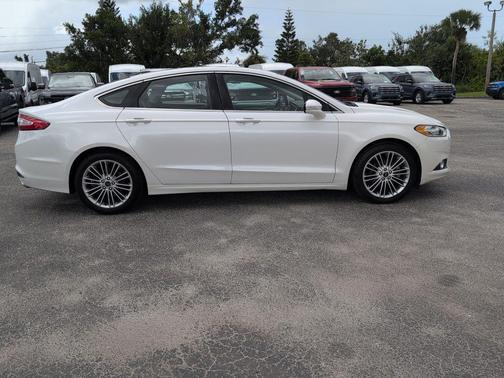 2013 Ford Fusion SE