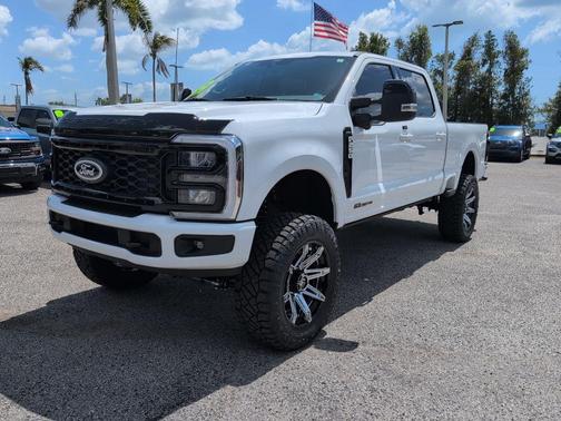 OXFORD WHITE 2025 Ford F-250 Lariat