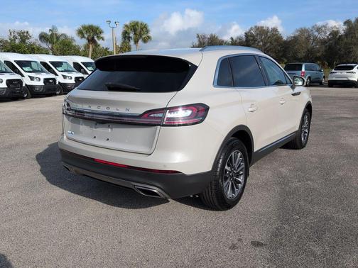 2021 Lincoln Nautilus Standard