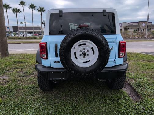 2025 Ford Bronco Heritage Edition