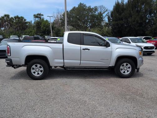 Quicksilver Metallic 2020 GMC Canyon Base
