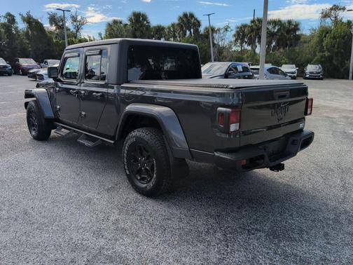 2022 Jeep Gladiator Willys