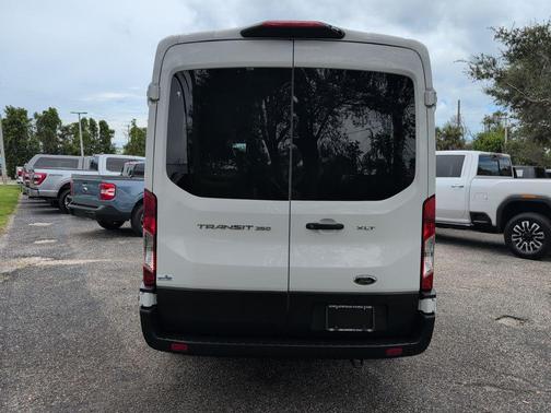 2022 Ford Transit-350 XLT