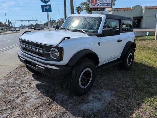 2025 Ford Bronco Base