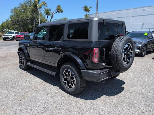 SHADOW BLACK 2026 Ford Bronco Outer Banks