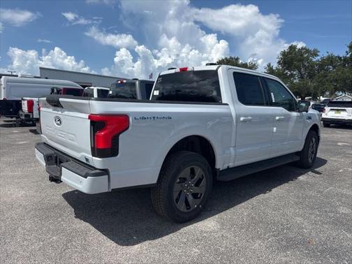 2025 Ford F-150 Lightning Flash