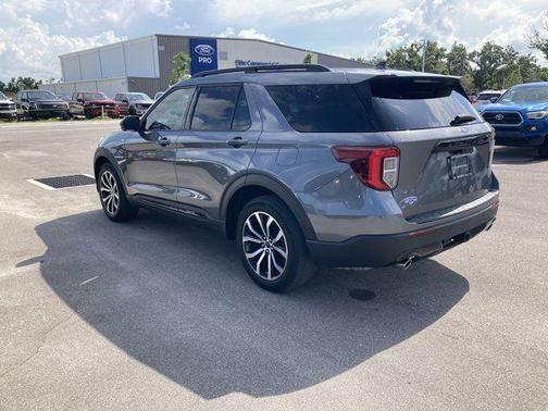2022 Ford Explorer ST-Line
