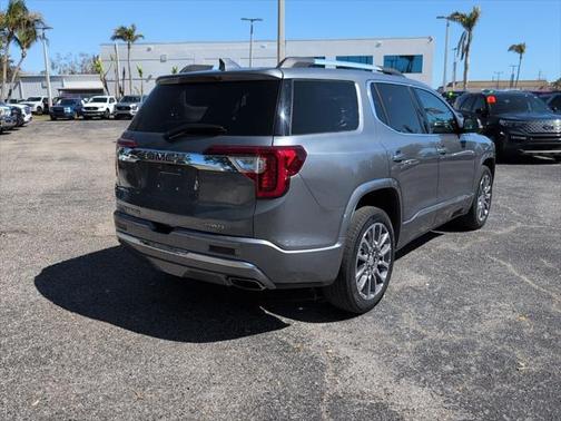 2022 GMC Acadia Denali