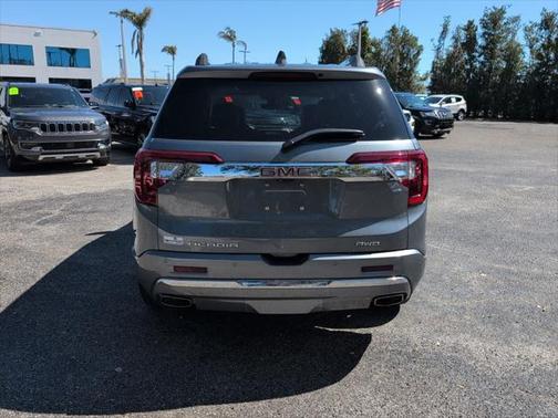 2022 GMC Acadia Denali