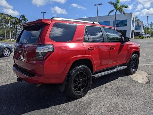 Photo 4 of 29 of 2019 Toyota 4Runner SR5 Premium