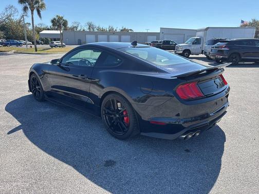 2021 Ford Shelby GT500 Base