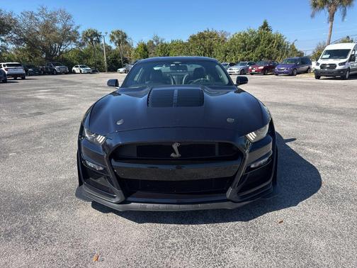 2021 Ford Shelby GT500 Base