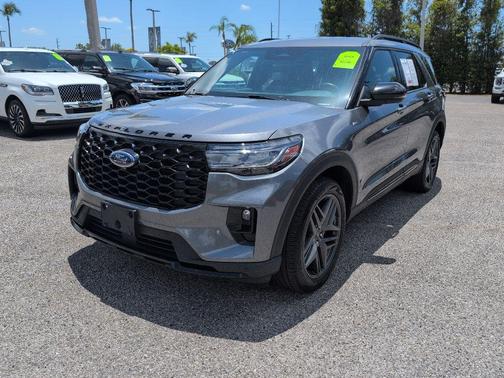 CARBONIZED GRAY METALLIC 2025 Ford Explorer ST-Line