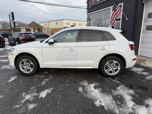 2019 Audi Q5 45 Premium