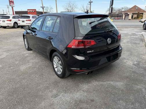 2016 Volkswagen Golf TSI S 4-Door