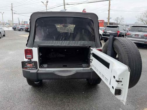 2016 Jeep Wrangler Unlimited Sport