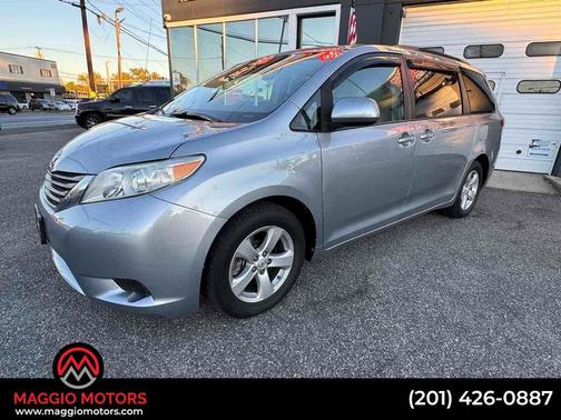 2014 Toyota Sienna LE