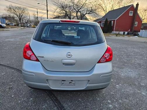 2012 Nissan Versa 1.8 S