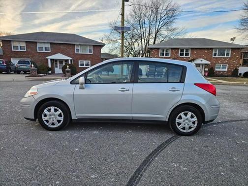 2012 Nissan Versa 1.8 S