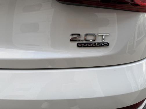 2017 Audi Q3 2.0T Premium Plus