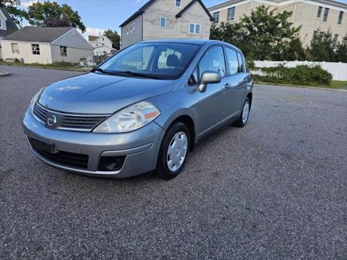 2009 Nissan Versa 1.8 S