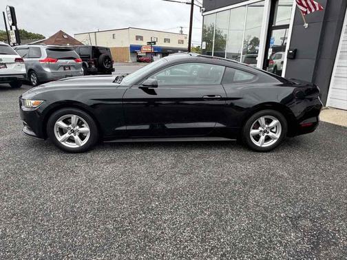 2015 Ford Mustang V6