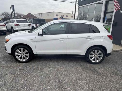 2013 Mitsubishi Outlander Sport ES