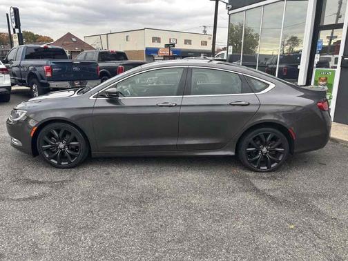 2015 Chrysler 200 C