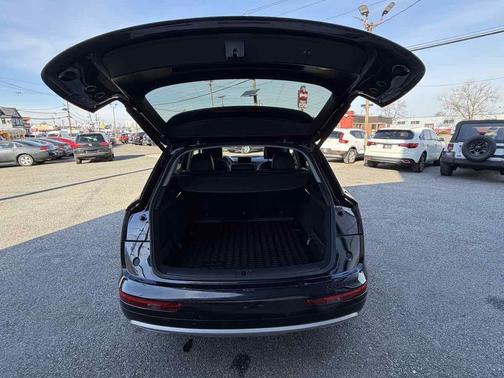 2018 Audi Q5 2.0T Tech Premium