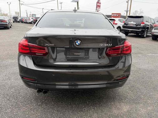 2018 BMW 330 xDrive