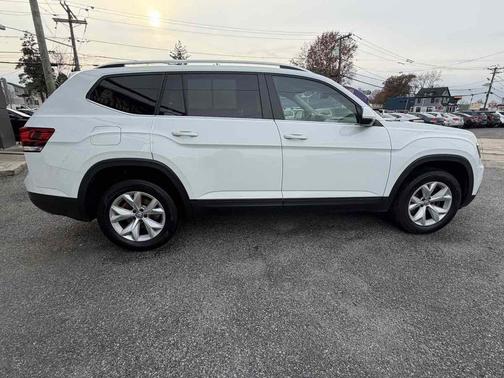 2018 Volkswagen Atlas 3.6L SE w/Technology