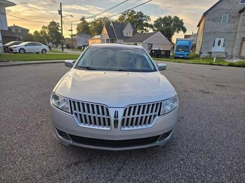 2012 Lincoln MKZ Base