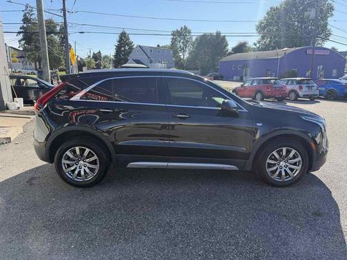 Stellar Black Metallic 2020 Cadillac XT4 Premium Luxury