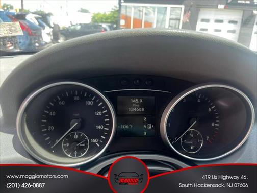 2011 Mercedes-Benz M-Class ML 350 Sport Utility 4D