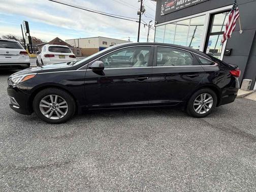 2016 Hyundai SONATA SE