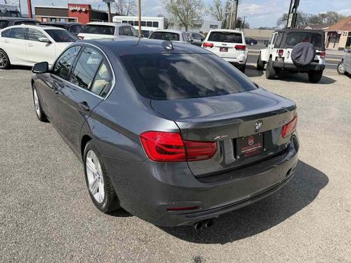 Mineral Gray Metallic 2018 BMW 330 xDrive